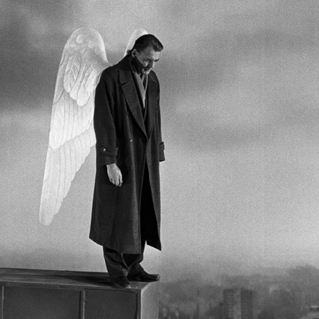 Дугаар 3: Вим Вендерс буюу Хүслийн жигүүрээр зөөлөн дэвэхүй