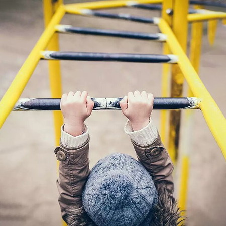 Хүүхдийн аюулгүй байдлын цахим ном