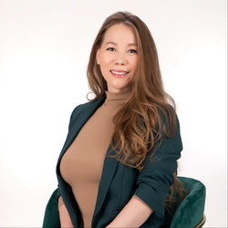 Д. Мөнхцэцэг