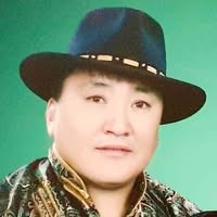 Бадрангуй зохиолч